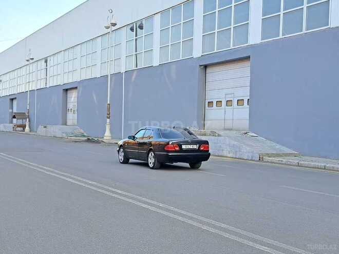 Mercedes E 240 1999, 327,707 km - 2.4 л - Gəncə