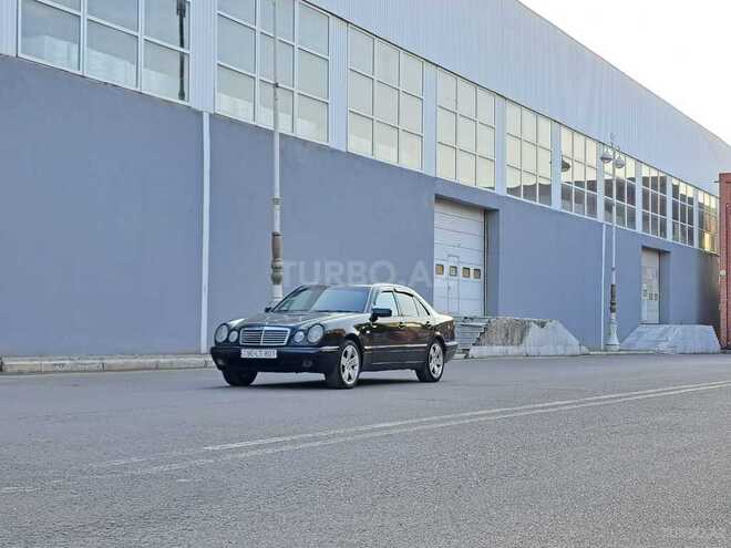 Mercedes E 240 1999, 327,707 km - 2.4 л - Gəncə