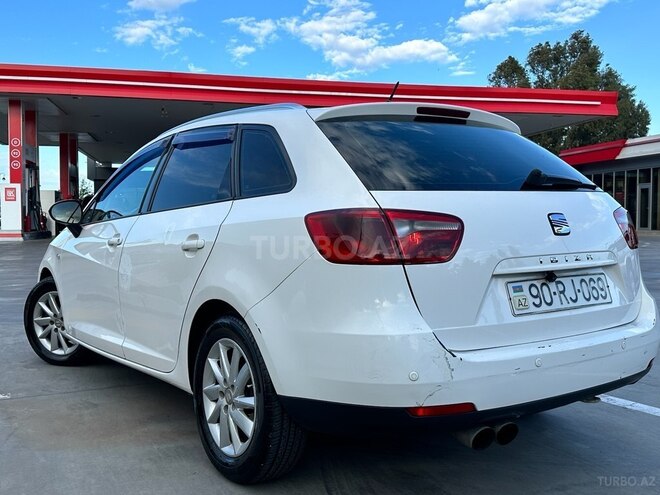 SEAT Ibiza-4