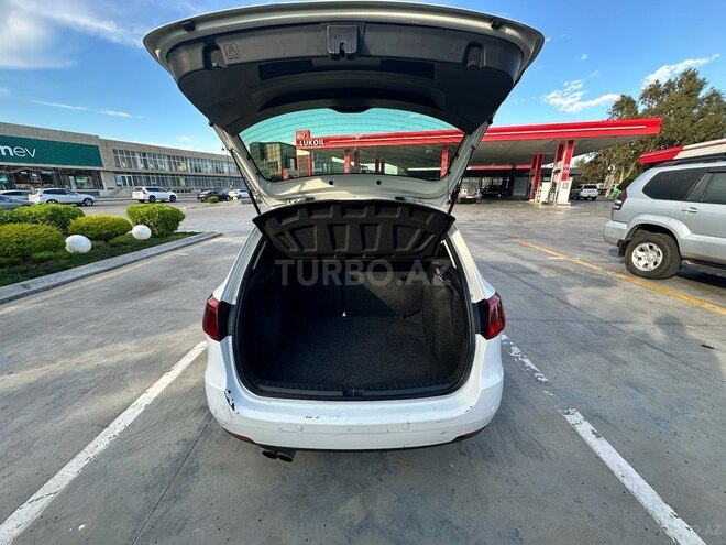 SEAT Ibiza-8