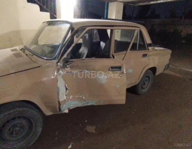 LADA (VAZ) 2107 1984, 90,000 km - 1.5 л - Bakı