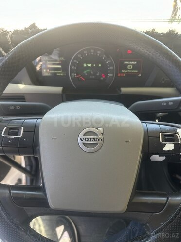Volvo FH 460 2015, 1,100,000 km - 1.3 l - Bakı