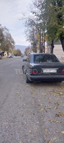 Mercedes E 250 1994, 56,472 km - 2.5 л - Tərtər