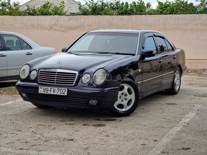 Mercedes E 220 d 1999, 422,233 km - 2.2 l - Sumqayıt