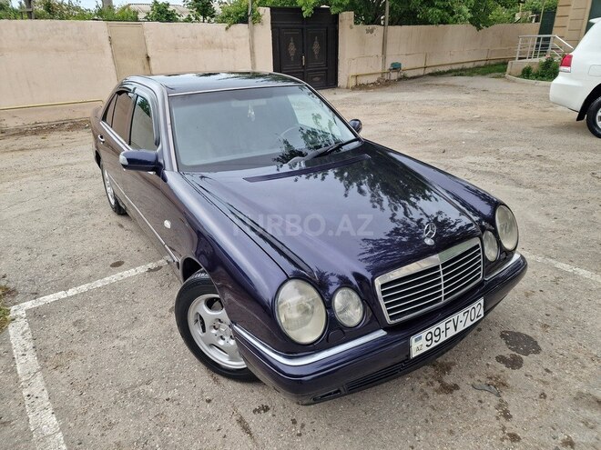Mercedes E 220 d 1999, 422,233 km - 2.2 l - Sumqayıt