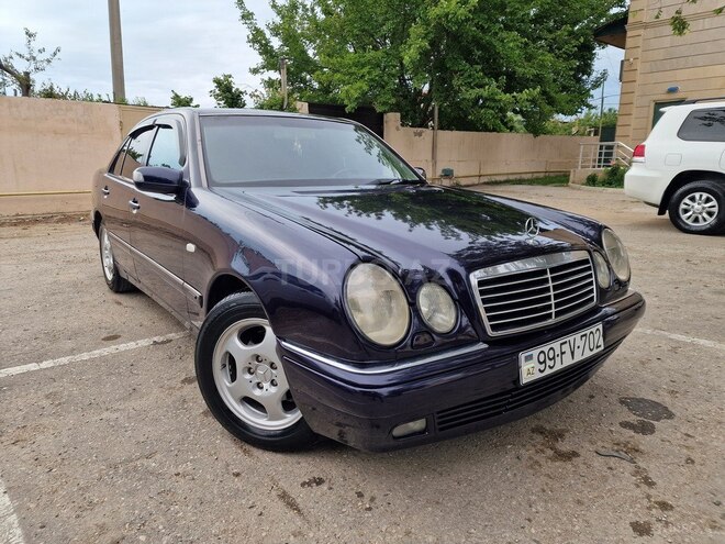 Mercedes E 220 d 1999, 422,233 km - 2.2 l - Sumqayıt