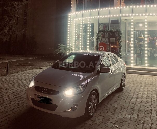 Hyundai Accent 2015, 182,000 km - 1.6 л - Bakı