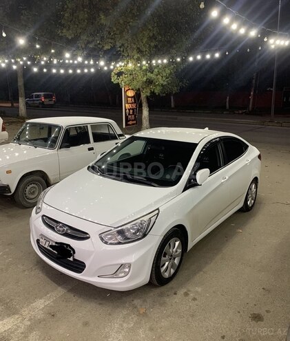 Hyundai Accent 2015, 182,000 km - 1.6 л - Bakı