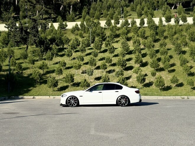 BMW 528 2015, 113,000 km - 2.0 l - Bakı