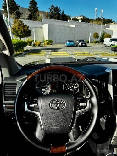 Toyota Land Cruiser 2018, 84,000 km - 4.0 l - Bakı