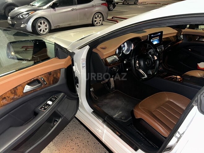 Mercedes CLS 400 2016, 111,000 km - 3.0 l - Bakı