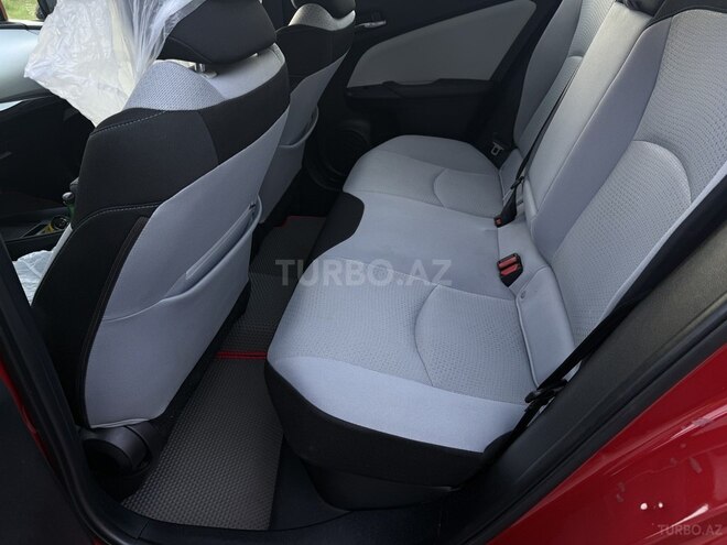 Toyota Prius-5