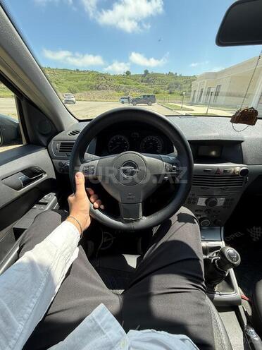 Opel Astra 2004, 225,000 km - 1.4 l - Cəbrayıl