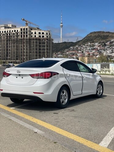 Hyundai Elantra 2015, 188,293 km - 1.8 l - Bakı