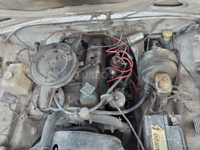 GAZ 24 1990, 250,000 km - 2.4 л - Yevlax