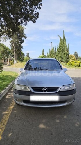 Opel Vectra 1999, 400,000 km - 2.0 l - Astara