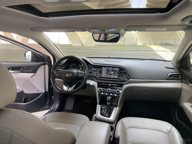 Hyundai Elantra 2019, 173,165 km - 2.0 l - Bakı