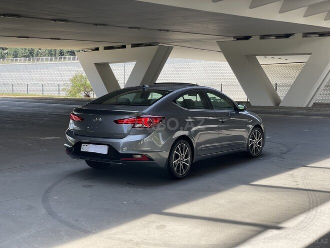Hyundai Elantra 2019, 173,165 km - 2.0 l - Bakı