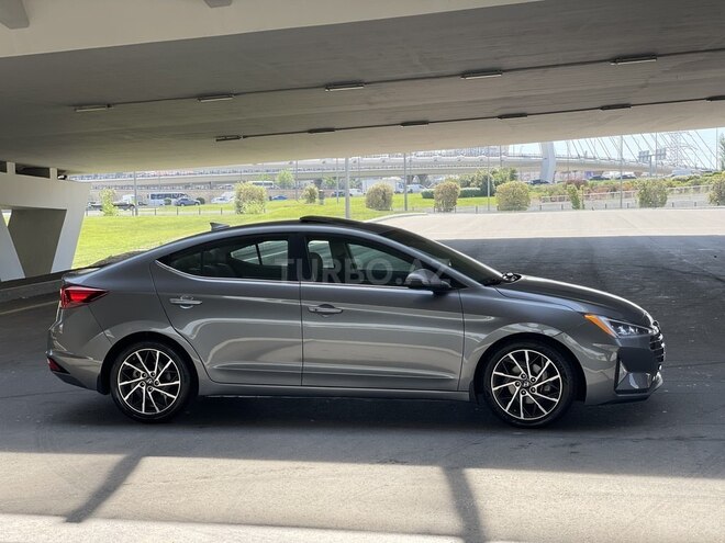 Hyundai Elantra 2019, 173,165 km - 2.0 l - Bakı
