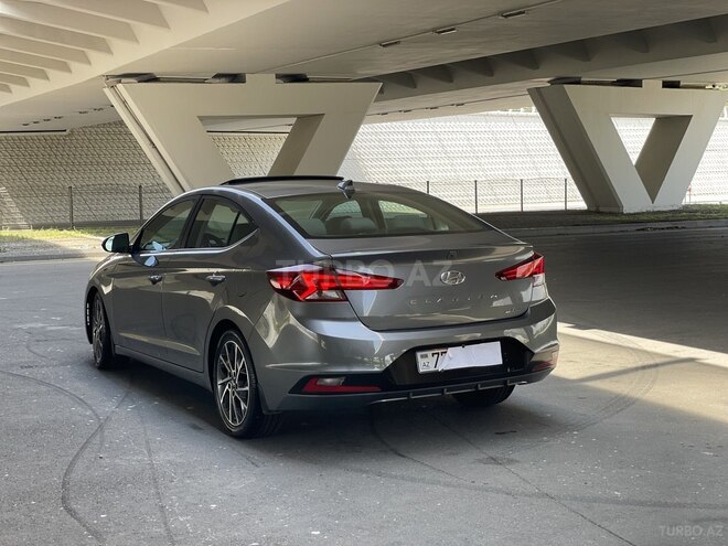 Hyundai Elantra 2019, 173,165 km - 2.0 l - Bakı