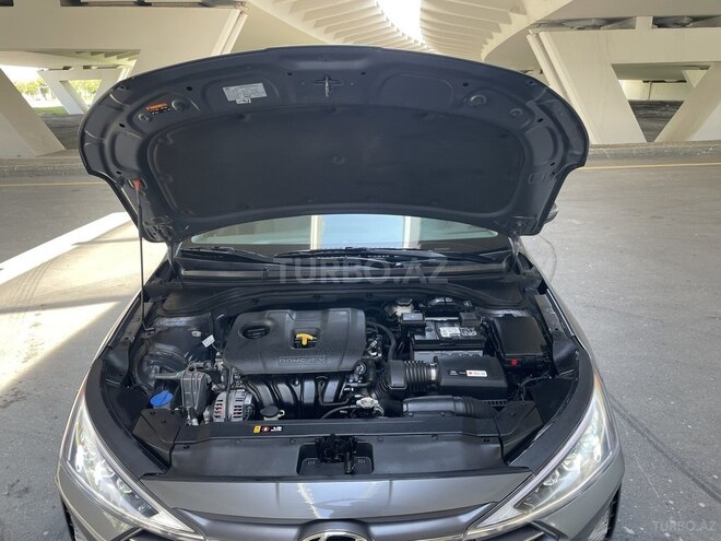 Hyundai Elantra 2019, 173,165 km - 2.0 l - Bakı