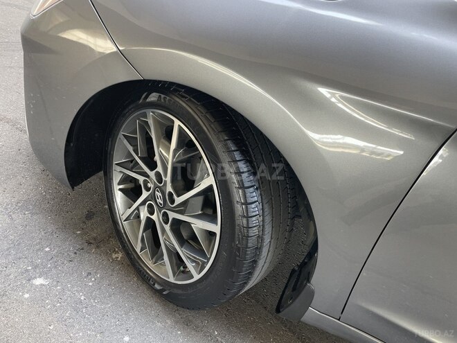 Hyundai Elantra 2019, 173,165 km - 2.0 l - Bakı