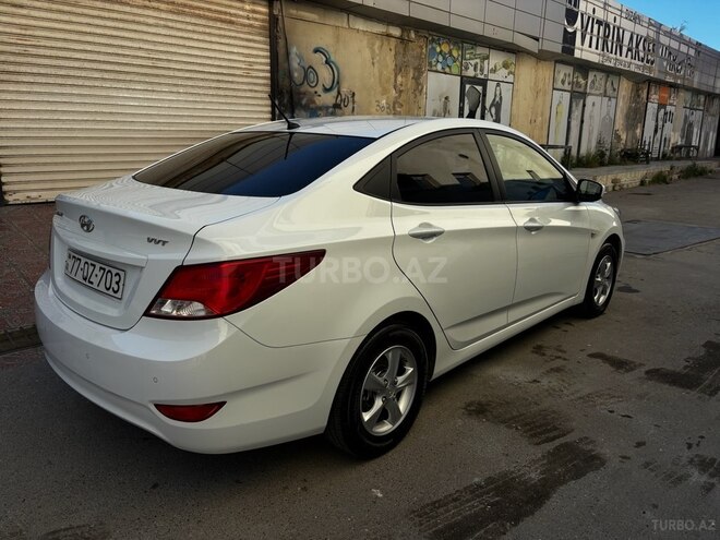 Hyundai Accent 2016, 220,000 km - 1.4 l - Bakı