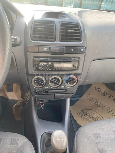 Hyundai Accent 2005, 277,000 km - 1.5 l - Masallı