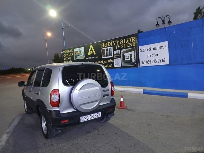 Chevrolet Niva 2013, 300,000 km - 1.7 l - Bakı