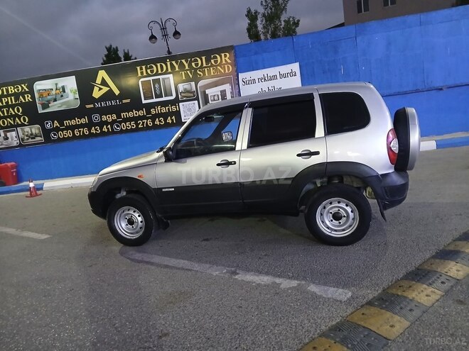 Chevrolet Niva 2013, 300,000 km - 1.7 l - Bakı