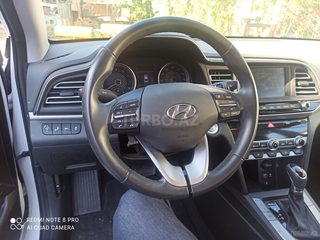 Hyundai Elantra 2019, 50,000 km - 2.0 l - Bakı