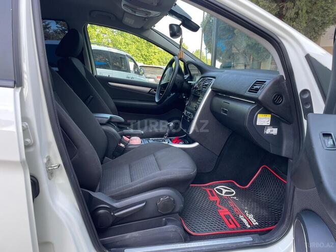 Mercedes B 180 2012, 68,222 km - 1.6 л - Ağdam