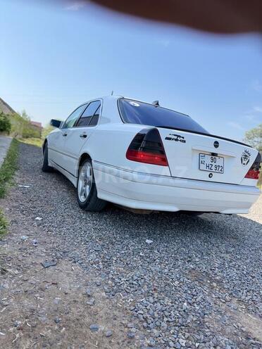 Mercedes C 230 1999, 199,000 km - 2.3 л - Saatlı