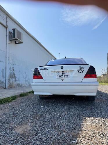 Mercedes C 230 1999, 199,000 km - 2.3 л - Saatlı