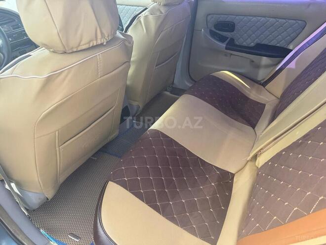 Hyundai Elantra 2001, 350,000 km - 2.0 l - Sumqayıt
