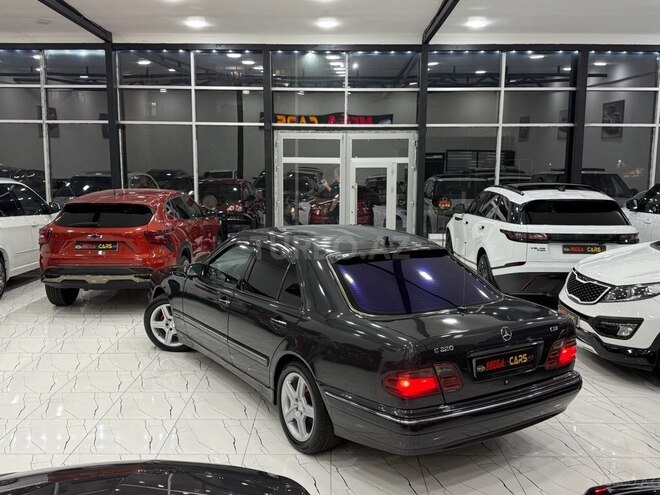 Mercedes E 220 d 2000, 288,000 km - 2.2 l - Sumqayıt