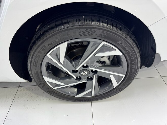 Hyundai Elantra 2025, 8,800 km - 1.6 л - Bakı