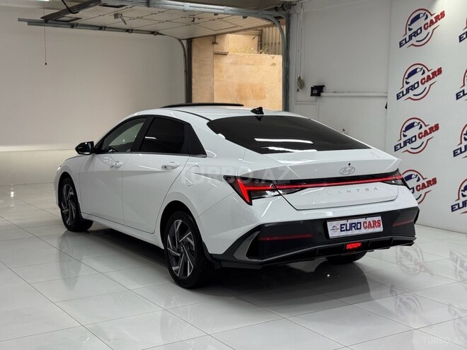 Hyundai Elantra 2025, 8,800 km - 1.6 л - Bakı