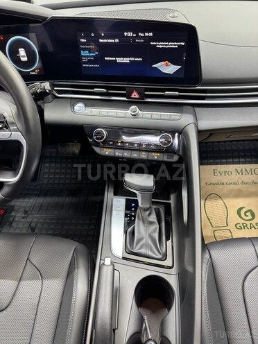 Hyundai Elantra 2025, 8,800 km - 1.6 л - Bakı