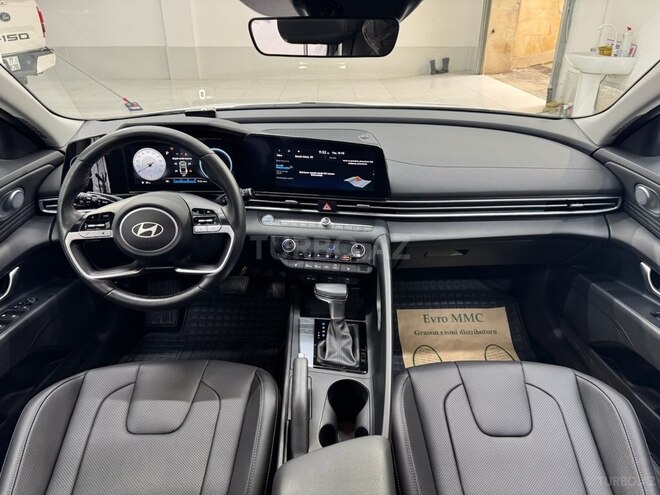 Hyundai Elantra 2025, 8,800 km - 1.6 л - Bakı