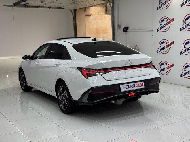 Hyundai Elantra 2025, 8,800 km - 1.6 л - Bakı