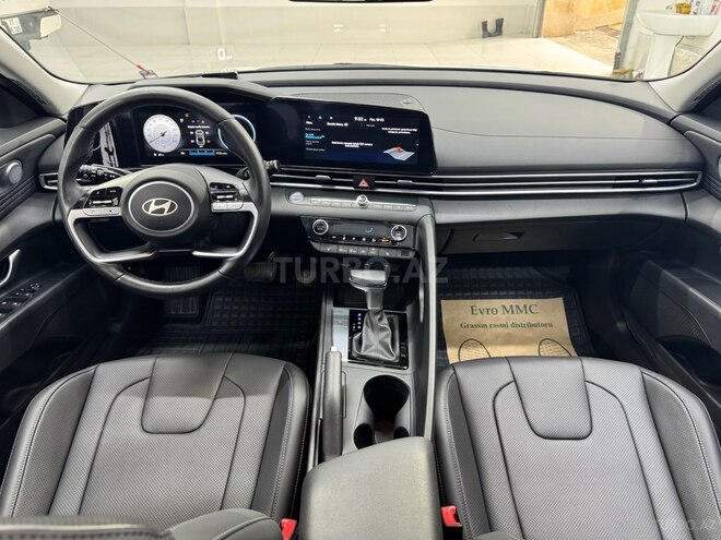Hyundai Elantra 2025, 8,800 km - 1.6 л - Bakı