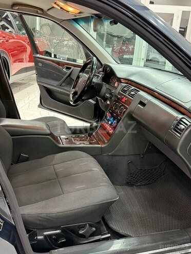 Mercedes E 270 2000, 288,000 km - 2.7 l - Sumqayıt