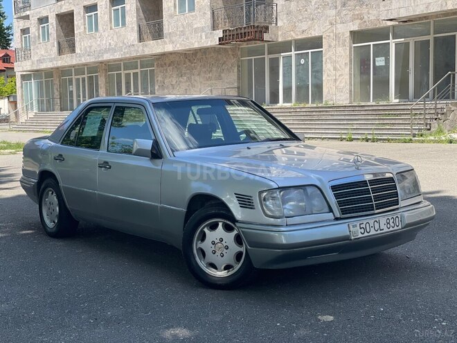 Mercedes E 250 1995, 298,000 km - 2.5 л - İsmayıllı