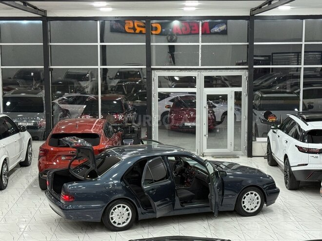 Mercedes E 270 2000, 288,000 km - 2.7 l - Sumqayıt