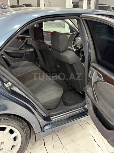 Mercedes E 270 2000, 288,000 km - 2.7 l - Sumqayıt