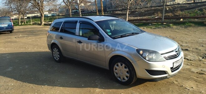 Opel Astra 2009, 285,000 km - 1.3 l - Bakı