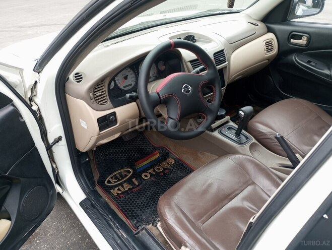 Nissan Sunny 2010, 268,888 km - 1.6 l - Bakı
