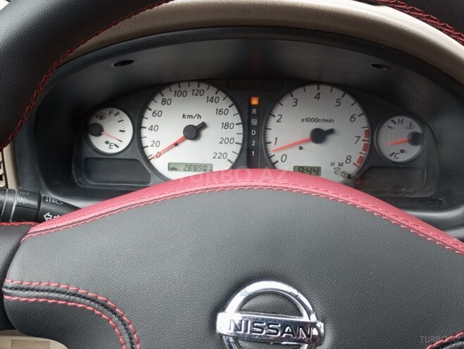 Nissan Sunny 2010, 268,888 km - 1.6 l - Bakı