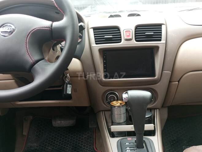 Nissan Sunny 2010, 268,888 km - 1.6 l - Bakı
